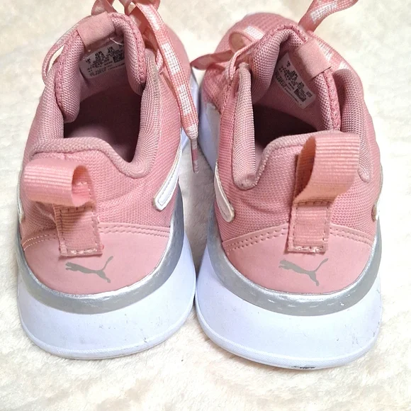 GIRLS PUMA BABY PINK WHITE SOFT FOAM SNEAKERS SIZE 4C - Picture 3 of 6